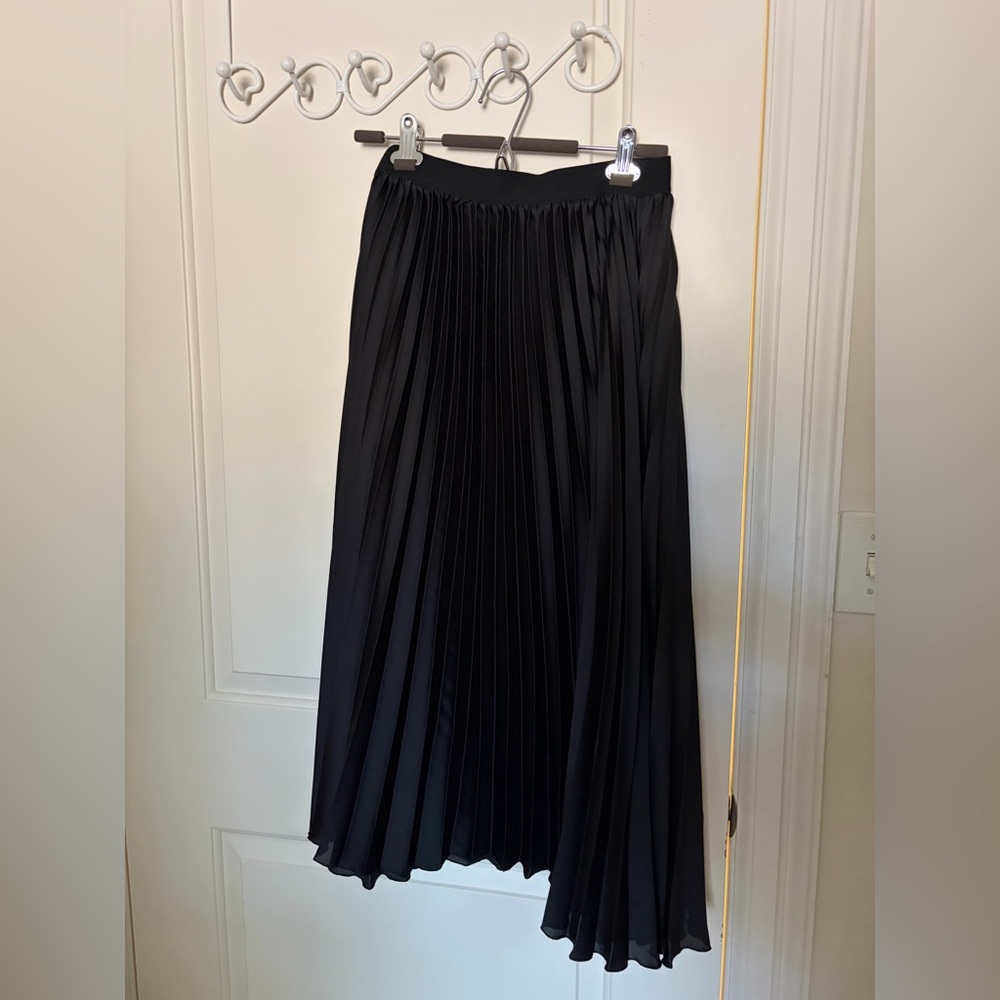 Black pleated midi skirt